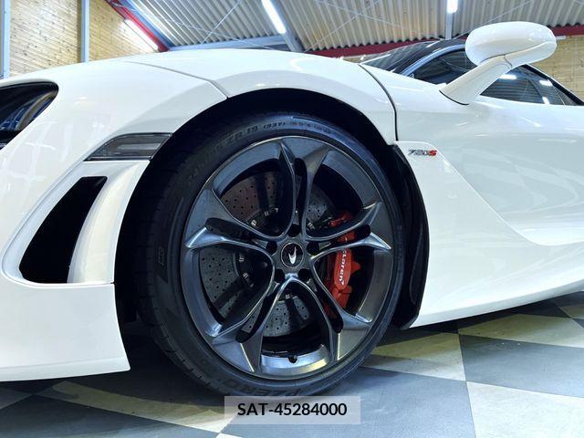 McLaren 720S 2019-11 208640-6