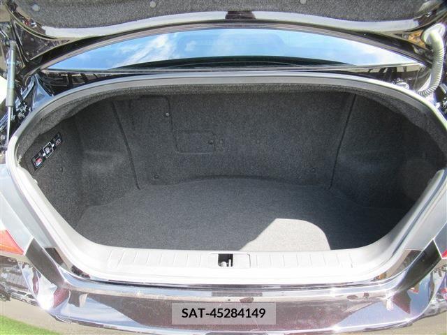 Nissan CIMA HYBRID 2017-08 349936-7