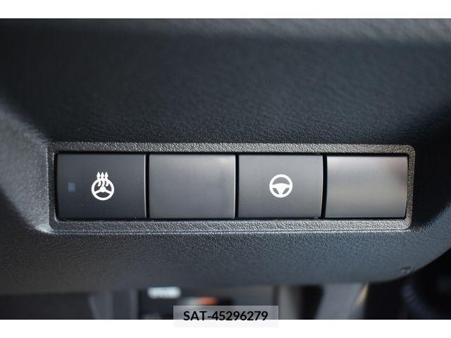 Nissan AURA 2024-04 261501-10