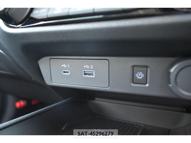 Nissan AURA 2024-04 261501-11