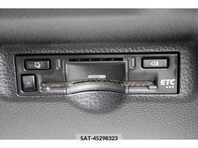 Toyota SIENTA 2022-11 242081-4