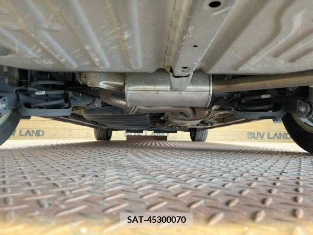 Toyota NOAH 2014-03 215053-19