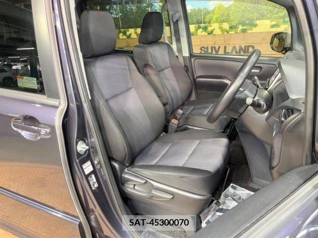 Toyota NOAH 2014-03 215053-8