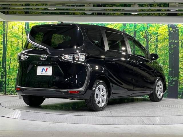 Toyota SIENTA 2018-10 186067-18