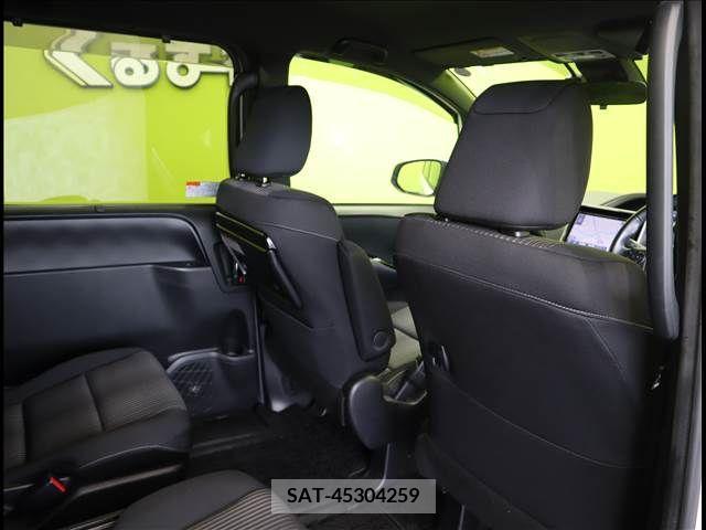 Toyota VOXY 2019-04 384012-21