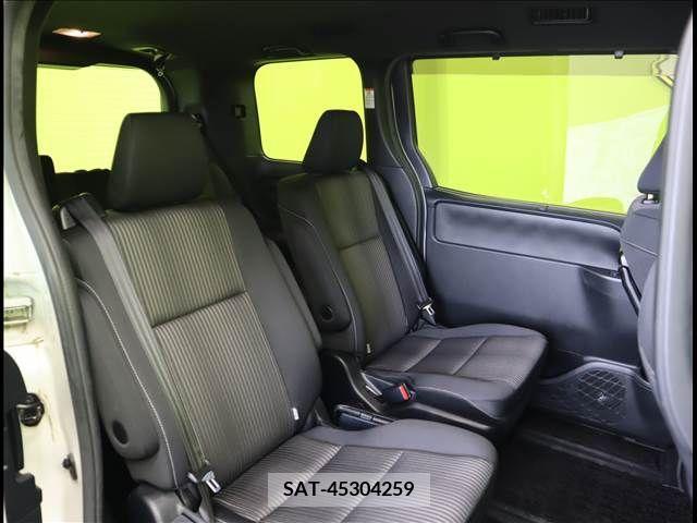 Toyota VOXY 2019-04 384012-23