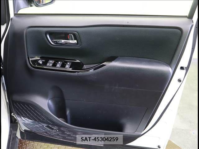 Toyota VOXY 2019-04 384012-20