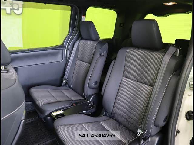 Toyota VOXY 2019-04 384012-28