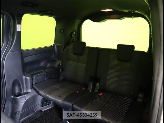 Toyota VOXY 2019-04 384012-27