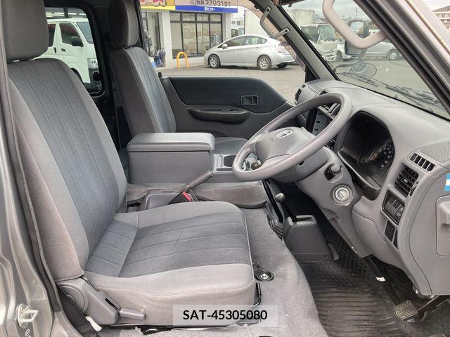 Mazda BONGO VAN 2015-01 210649-7