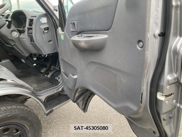 Mazda BONGO VAN 2015-01 210649-11