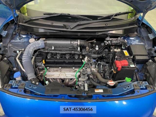 Suzuki SWIFT 2018-06 320953-18