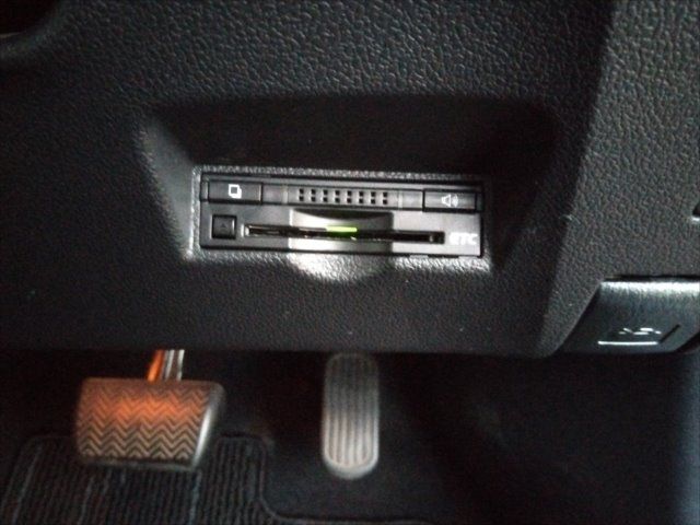 Toyota PRIUS 2016-01 12248-12