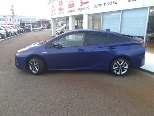 Toyota PRIUS 2016-01 12248-3