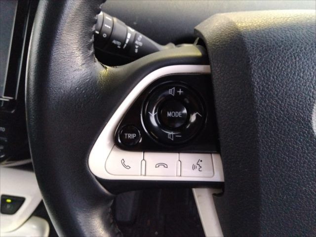 Toyota PRIUS 2016-01 12248-9