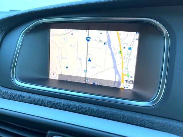 Volvo V40 2017-12 194889-4