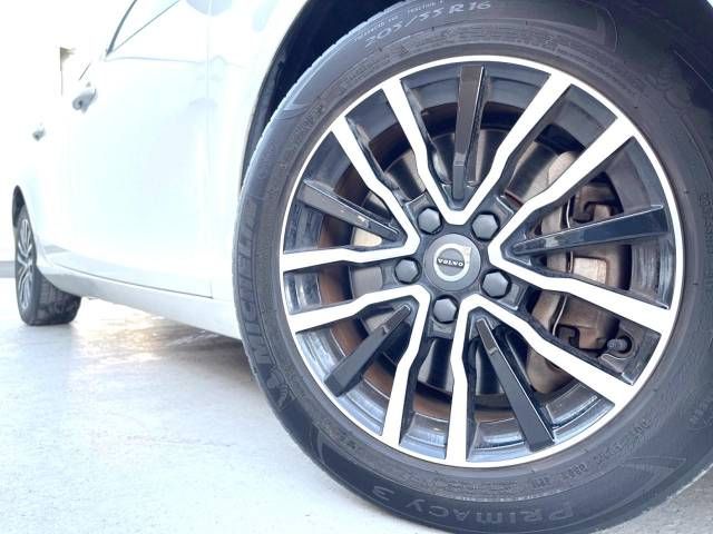 Volvo V40 2017-12 194889-14