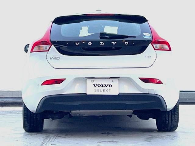 Volvo V40 2017-12 194889-17