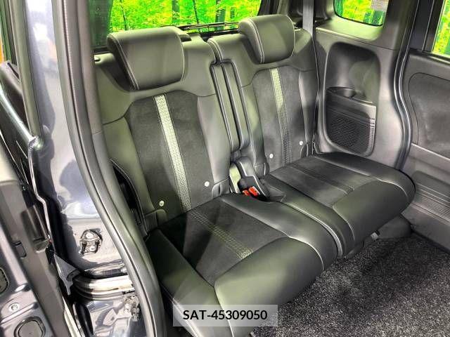 Honda N BOX CUSTOM 2022-10 331344-9