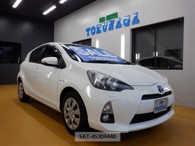 Toyota AQUA 2014-02 256069-0