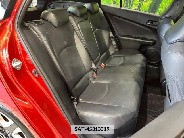 Toyota PRIUS 2016-07 366359-9