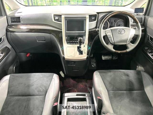 Toyota VELLFIRE 2013-08 287887-1