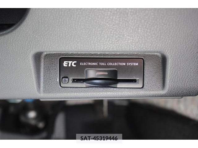 Nissan LEAF 2018-08 345897-6