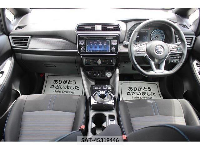 Nissan LEAF 2018-08 345897-16