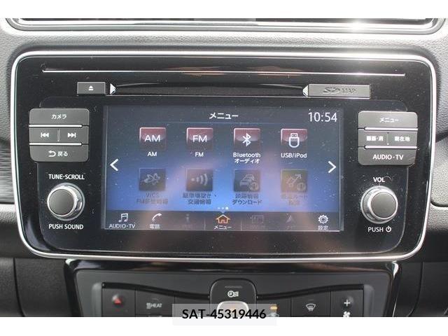 Nissan LEAF 2018-08 345897-1