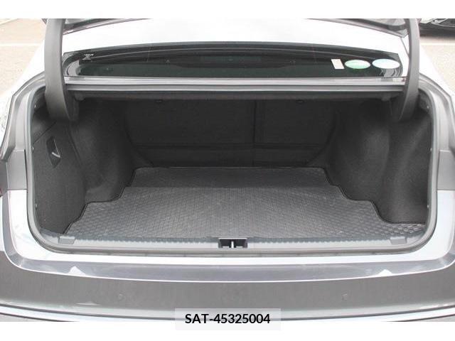 Lexus IS 2020-11 354218-17