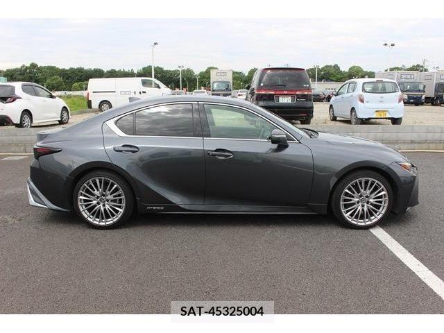 Lexus IS 2020-11 354218-10