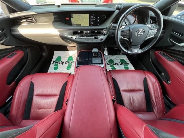 Lexus LS 2019-03 7441-10