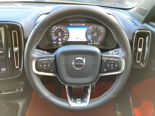 Volvo XC40 2020-06 20893-10