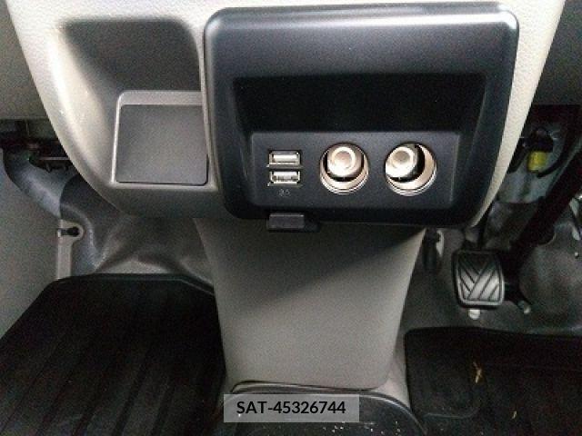 Suzuki EVERY 2018-10 382636-28