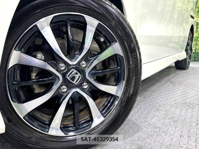 Honda N BOX CUSTOM 2018-03 219717-12