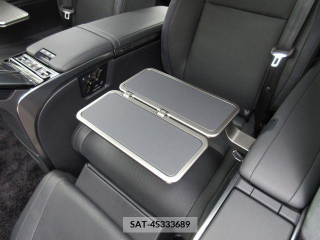 Lexus LM 2024-02 275480-11