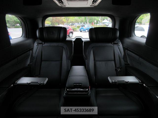 Lexus LM 2024-02 275480-14