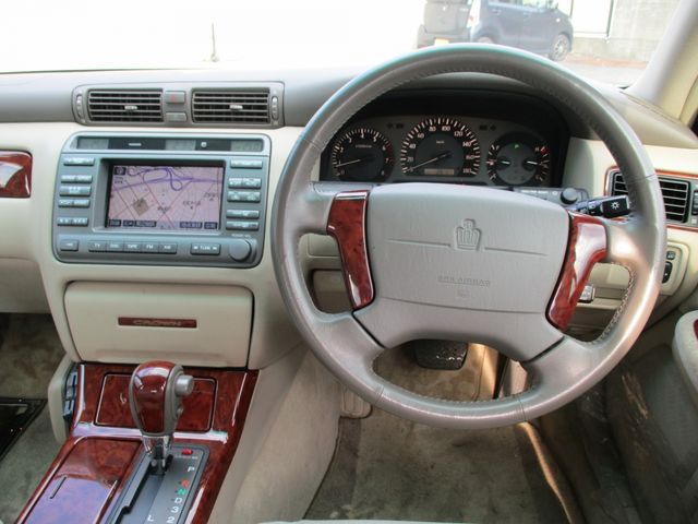 Toyota CROWN SEDAN 2001-03 16198-1