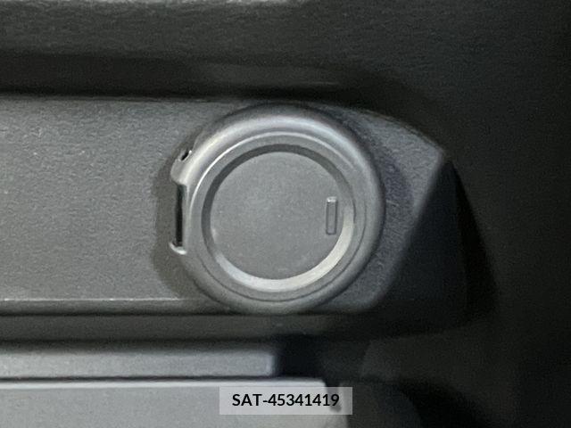 Nissan NOTE 2023-02 338832-23