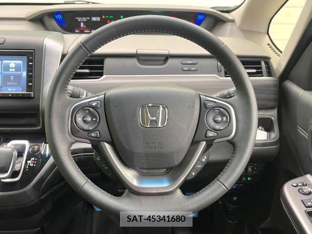Honda FREED 2022-12 331717-11