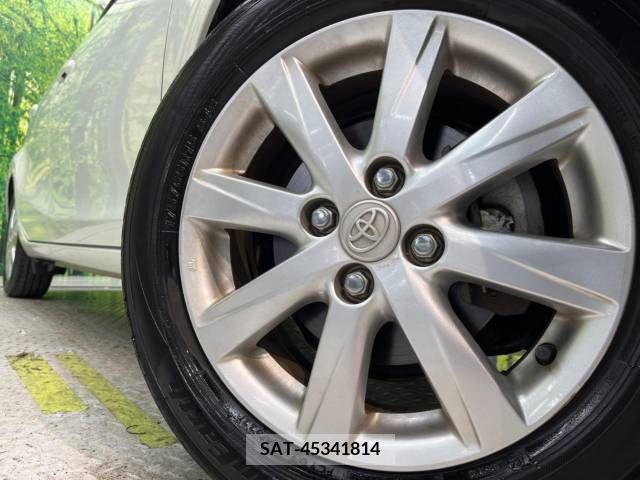 Toyota AQUA 2015-10 260877-12