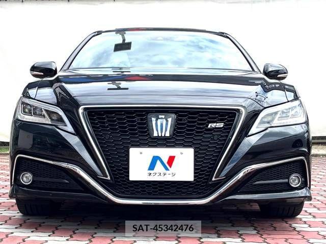 Toyota CROWN SEDAN 2018-06 390140-14
