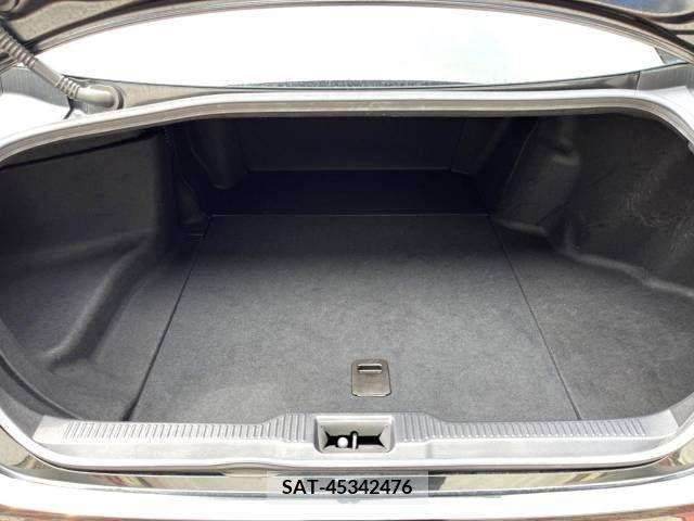 Toyota CROWN SEDAN 2018-06 390140-10