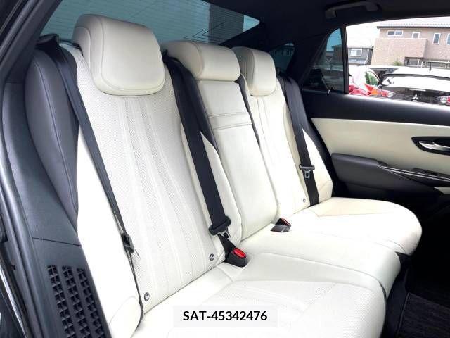 Toyota CROWN SEDAN 2018-06 390140-9