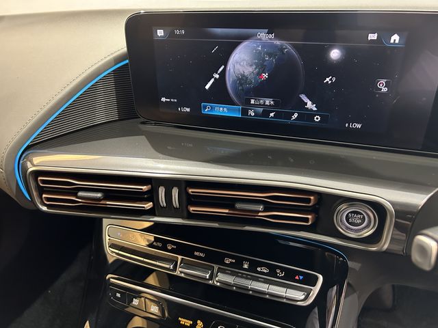 Mercedes Benz EQC 2021-06 10584-8