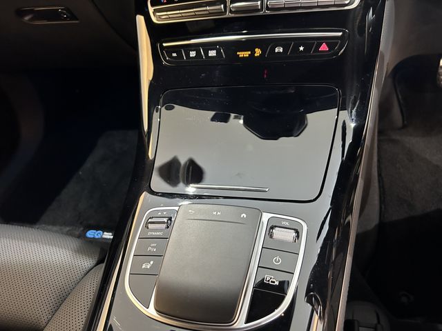 Mercedes Benz EQC 2021-06 10584-9
