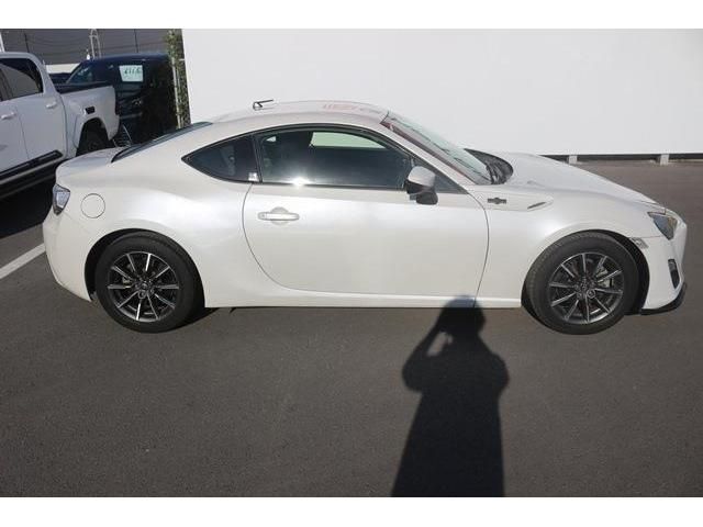 Toyota 86 2013-08 191394-2