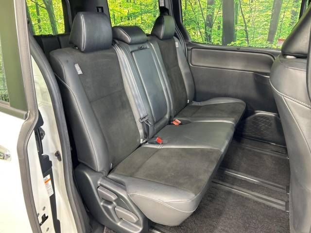 Toyota NOAH 2020-09 17821-9
