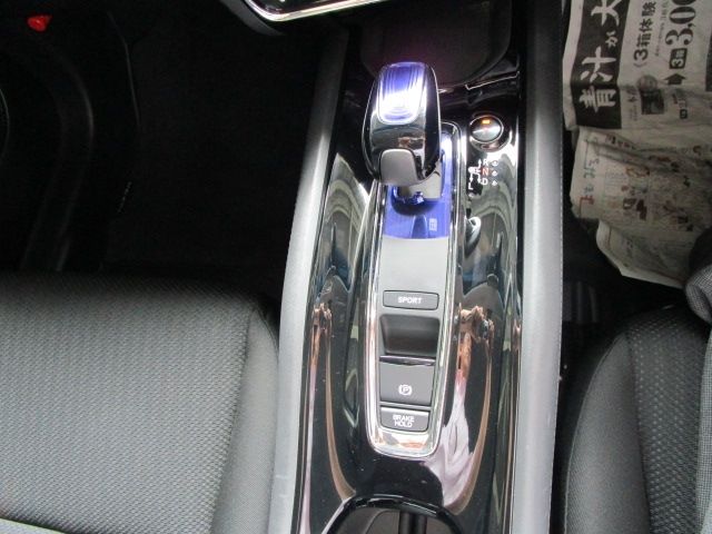 Honda VEZEL 2015-11 4712-11