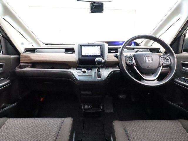 Honda FREED 2020-02 13884-2